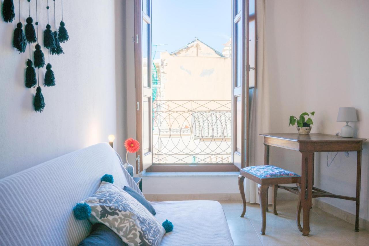 Yenne Rooms Wifi-Ac Cagliari Exterior foto