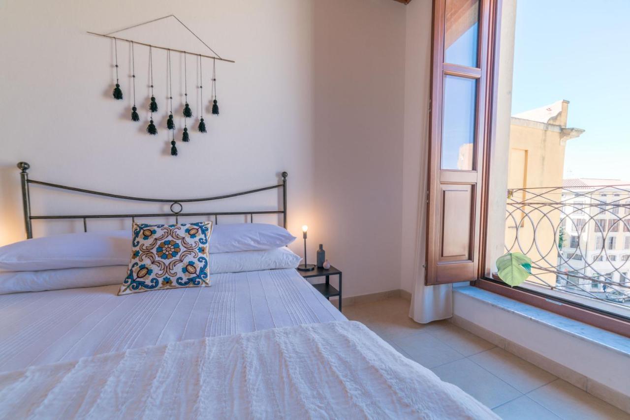 Yenne Rooms Wifi-Ac Cagliari Exterior foto